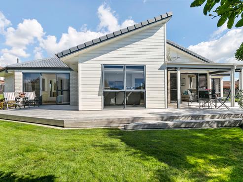 10 Gillard Place, Eastern Beach