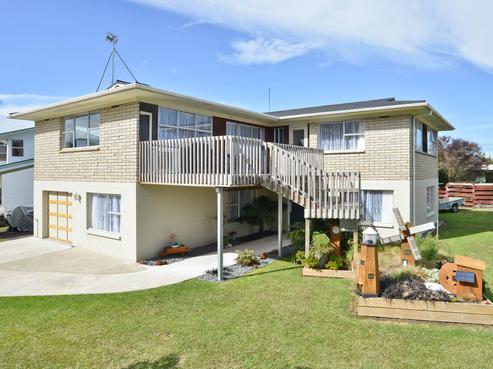 40 Clements Crescent, Queenwood