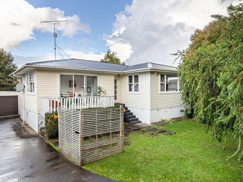 22 Howard Hunter Avenue, Saint Johns