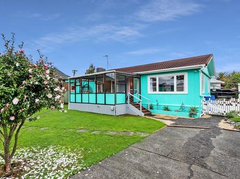 72 Ocean Road, Paraparaumu Beach