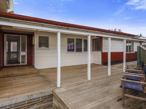 18 Clapham Grove, Stokes Valley
