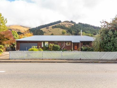 4217 Christchurch Akaroa Road, Little River
