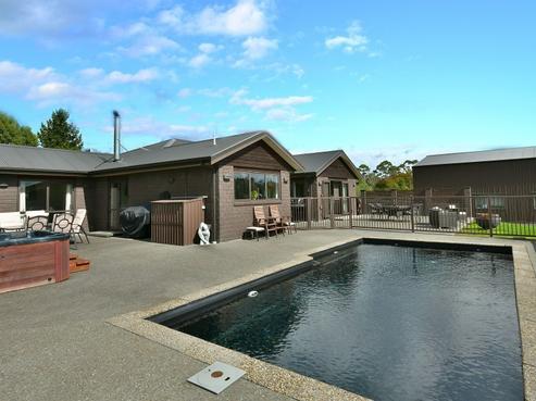 648 Kahikatea Flat Road, Waitoki