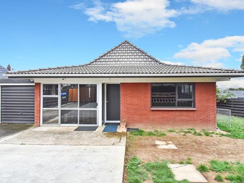 1A Sikkim Crescent, Clover Park