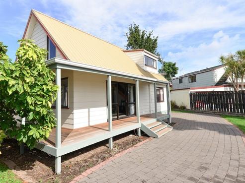12A Brocas Avenue, Hillcrest