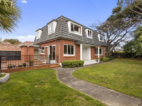 97 Woburn Road, Woburn