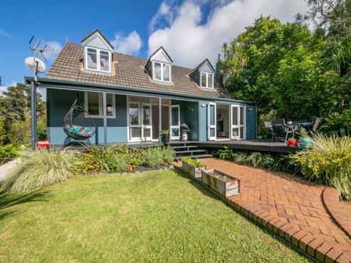 9 Brownie Road, Laingholm