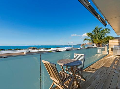 2/65 Castor Bay Road, Castor Bay