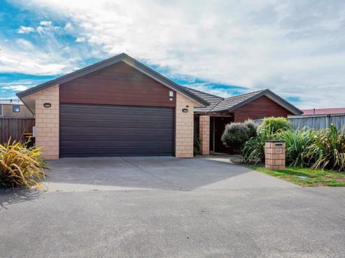 145 Field Way, Waikanae Beach