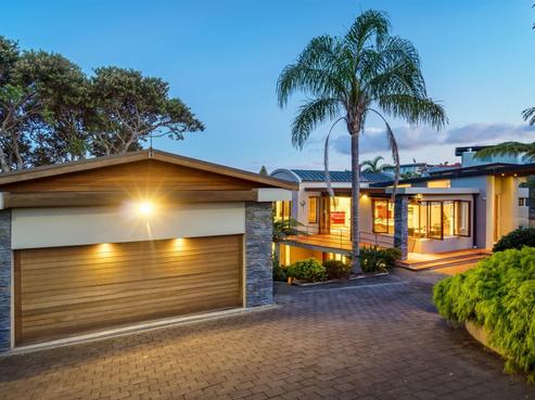 5 Eastcliffe Road, Castor Bay