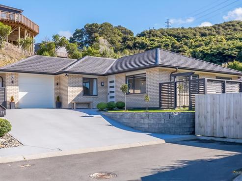 79 Riverstone Drive, Riverstone Terraces