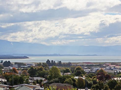 2/36 Arapiki Road, Stoke