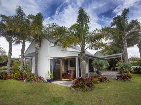 503A Ocean Road, Whangamata
