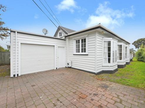 42 York Street, Moera