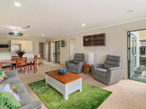 33D Grey Street, Glenholme