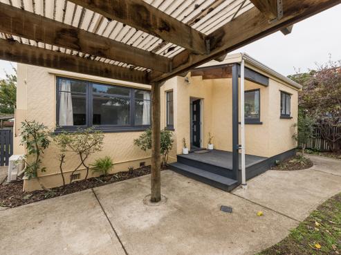 1/8 Parkers Road, Tahunanui