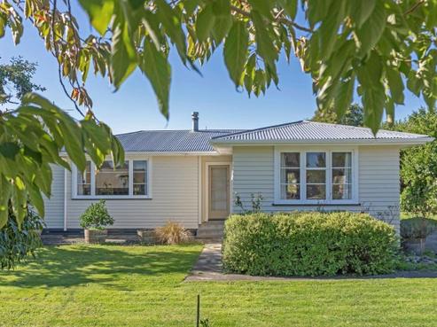 5 Daniel Street, Martinborough
