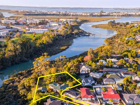 11 Maybelle Place, Kelston