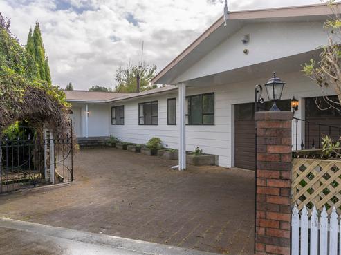 59 Woodward Street, Featherston