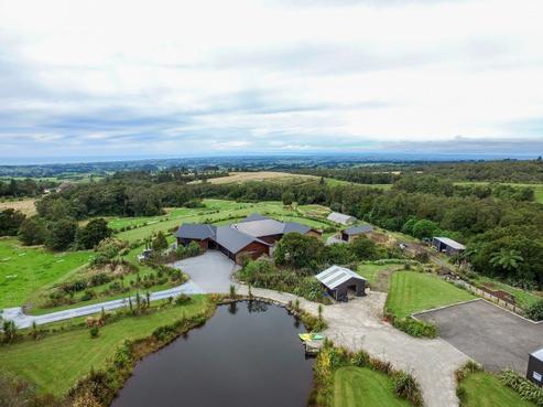 1111 Plymouth Road, Oakura