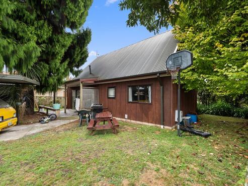 2A Old Farm Road, Hamilton East