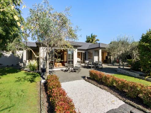 24 Solan Drive, Waimauku