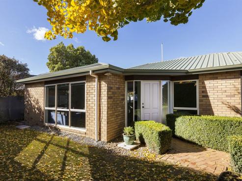 8A Hare Street, Ilam