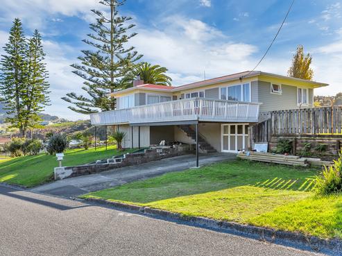 85 Valley Road, Hikurangi