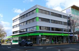 CBD OFFICE WITH OUTLOOK