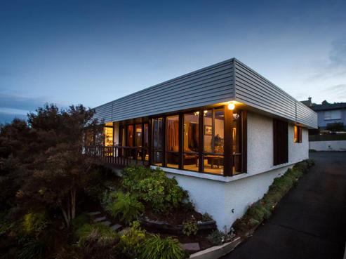 18 Bangor Terrace, Kew