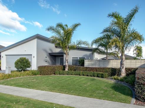 7 Kapiti Drive, Poraiti