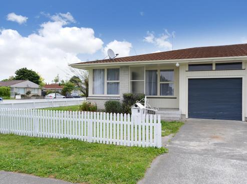 400B Lyndon Road West, Hastings