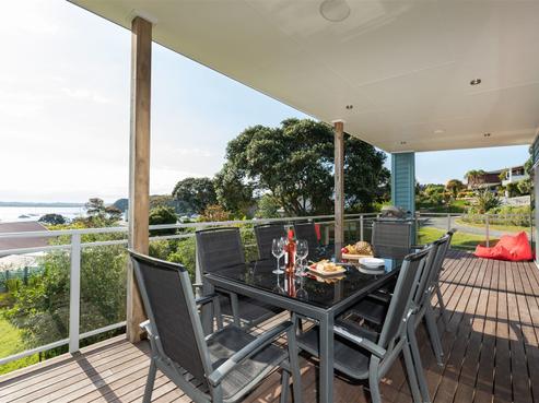 11 Robertson Street, Russell