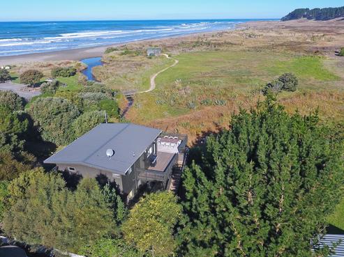 138 Blue Pacific Parade, Riversdale Beach