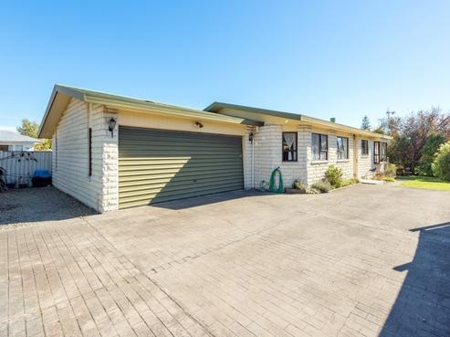 2/16 Willow Avenue, Stoke