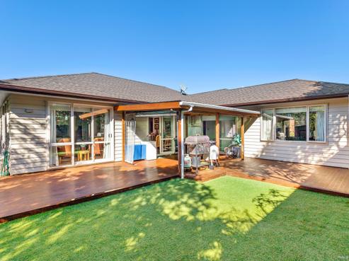12 Ohau Court, Fairview Heights