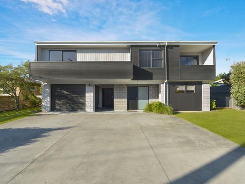 14 Paulette Place, Queenwood