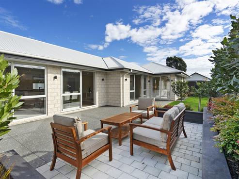 41 Sunline Avenue, Lincoln