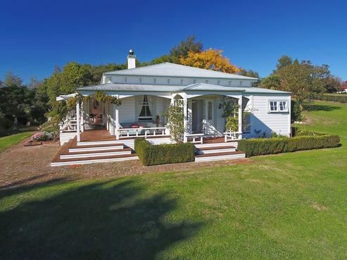 229 Moutere Highway, Redwood Valley