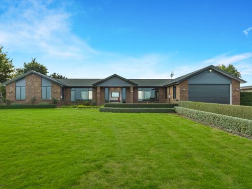 7 Windleborn Road, Ngahinapouri