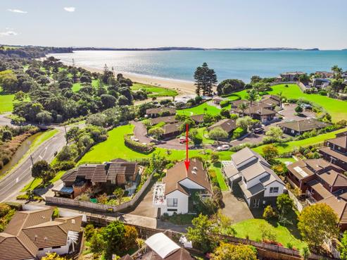 1/1039 Beach Road, Torbay
