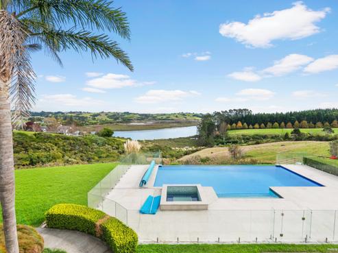 28 Potts Road, Whitford