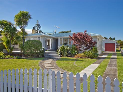 61 Mcleod Road, Te Atatu South