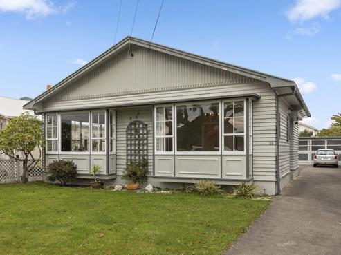28 Cudby Street, Woburn