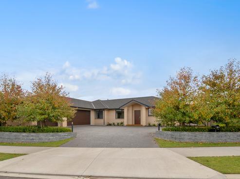 7 Manurau Crescent, Merrilands