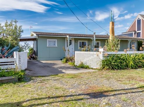 17 Clifton Road, Haumoana