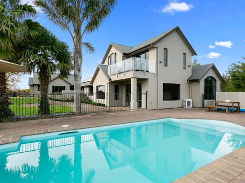 225 Koromatua Road, Temple View