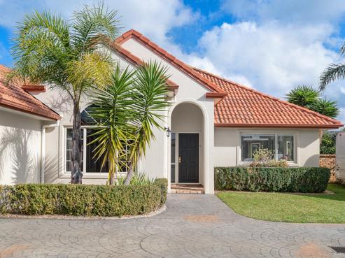 12 Lothian Brae, Wattle Downs