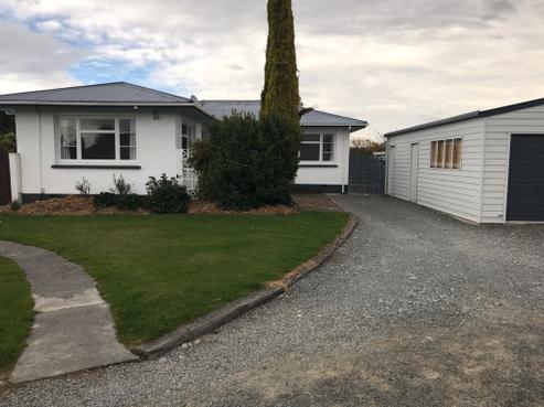 68 Beach Road, Hampstead