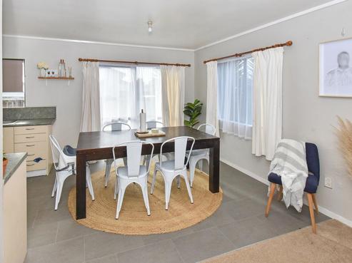 32A Barneys Farm Road, Clendon Park
